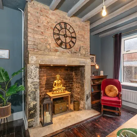 Characterful Terrace Retreat In County Durham - Sleeps 6 Apartment Stanley  Exterior photo
