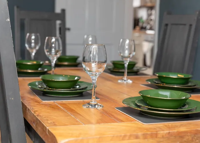 Characterful Terrace Retreat In County Durham - Sleeps 6