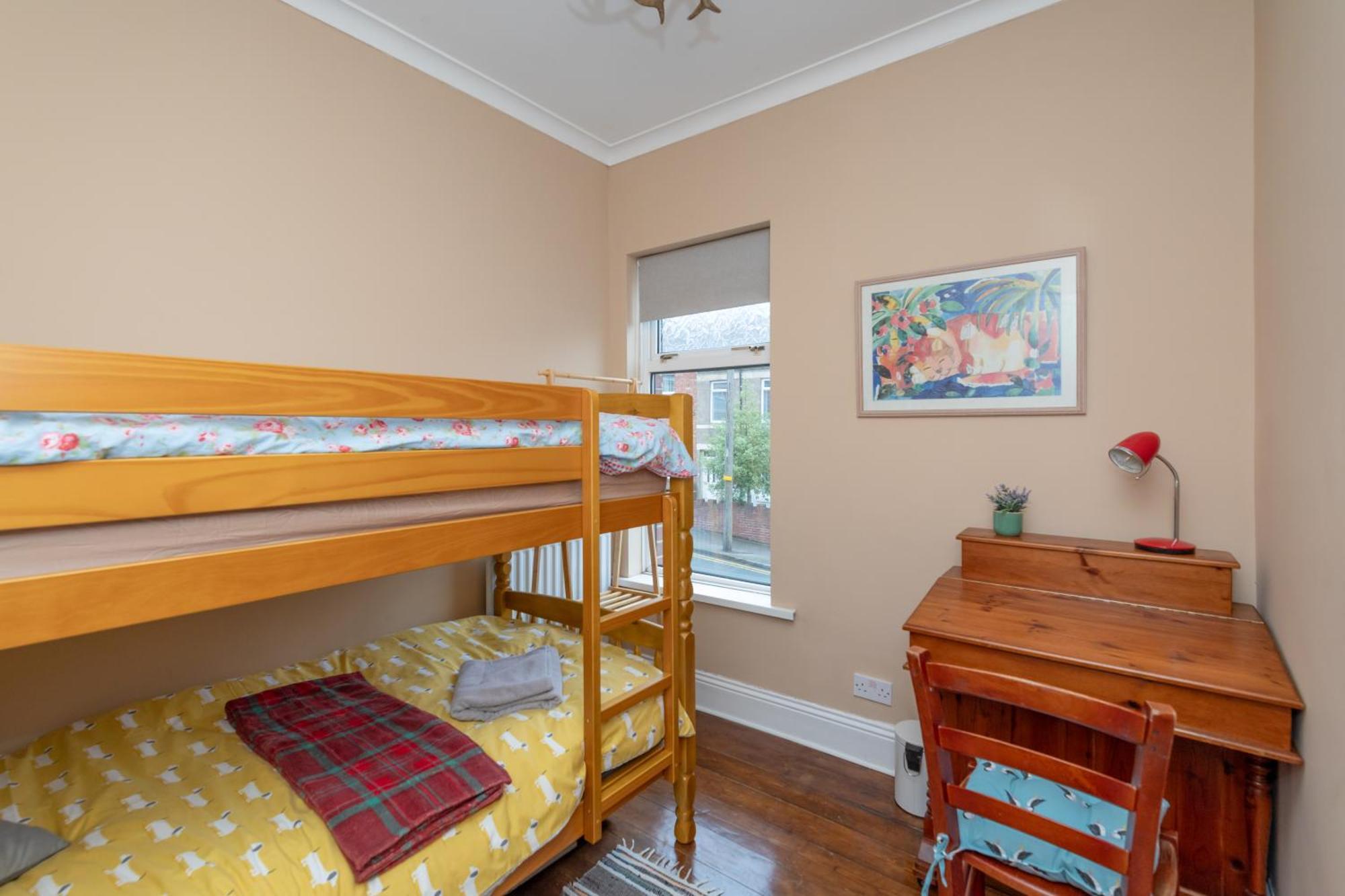 Characterful Terrace Retreat In County Durham - Sleeps 6 Stanley (Durham)