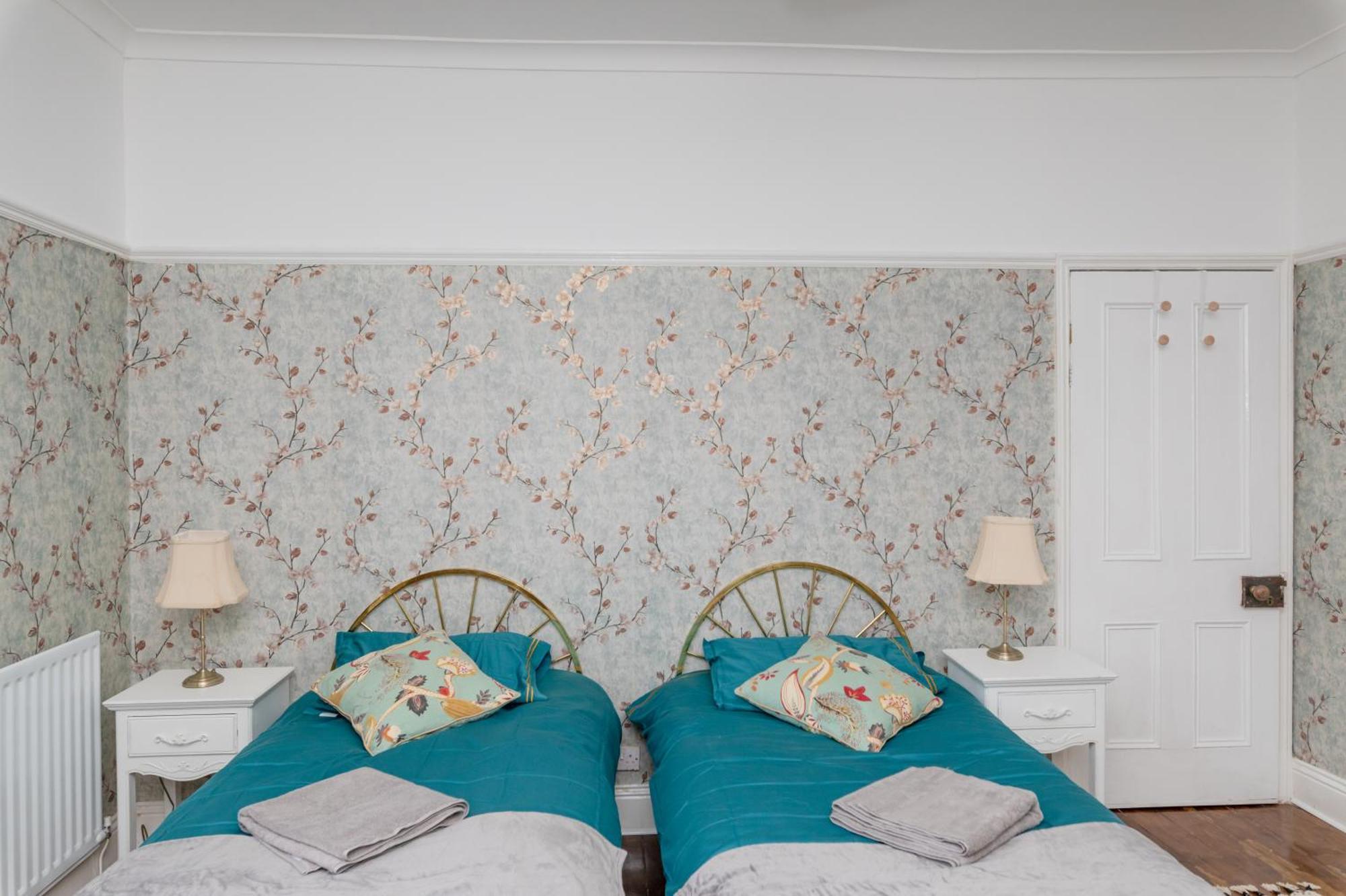 Apartment Characterful Terrace Retreat In County Durham - Sleeps 6 *