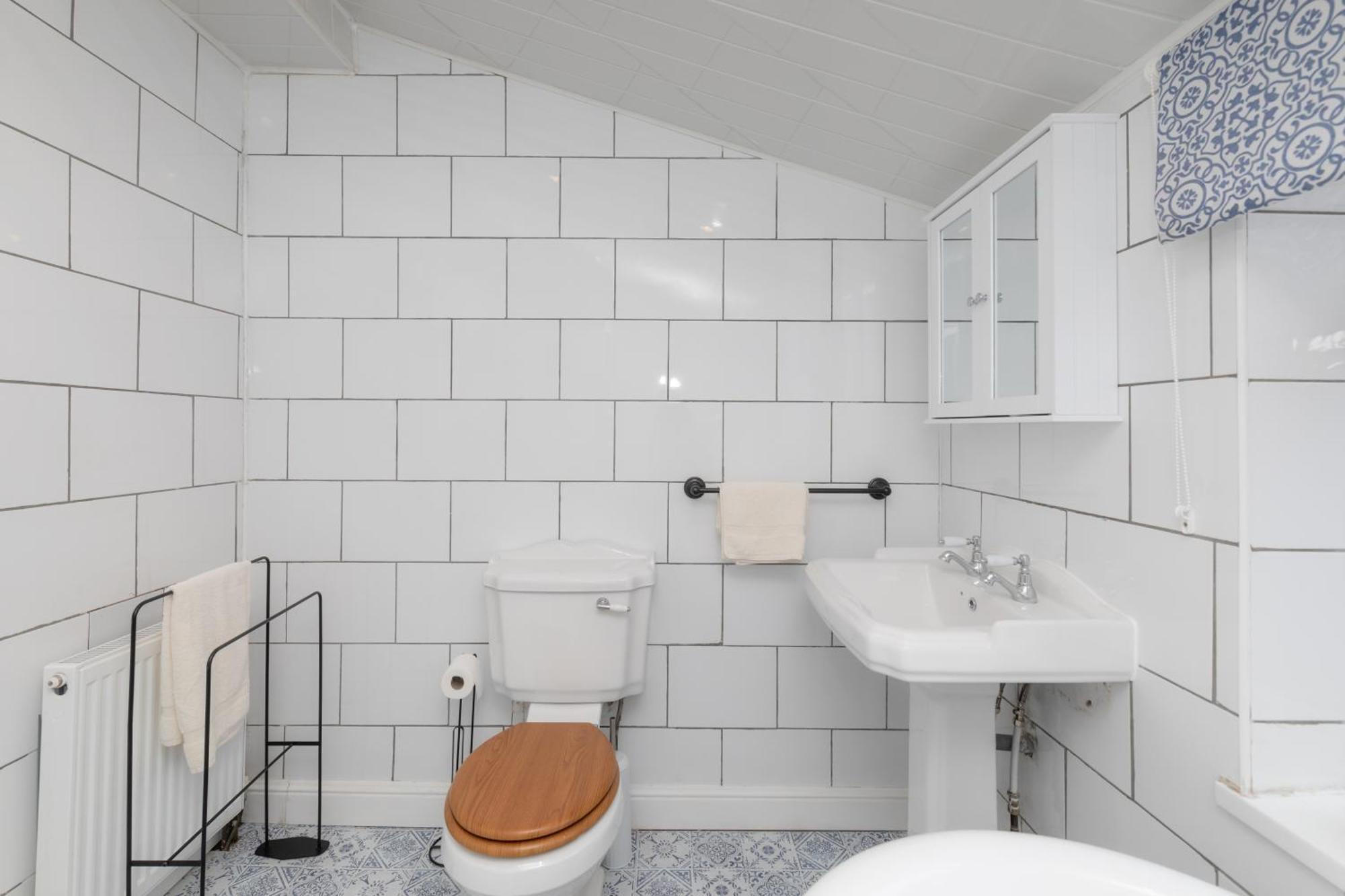 Apartment Characterful Terrace Retreat In County Durham - Sleeps 6 *