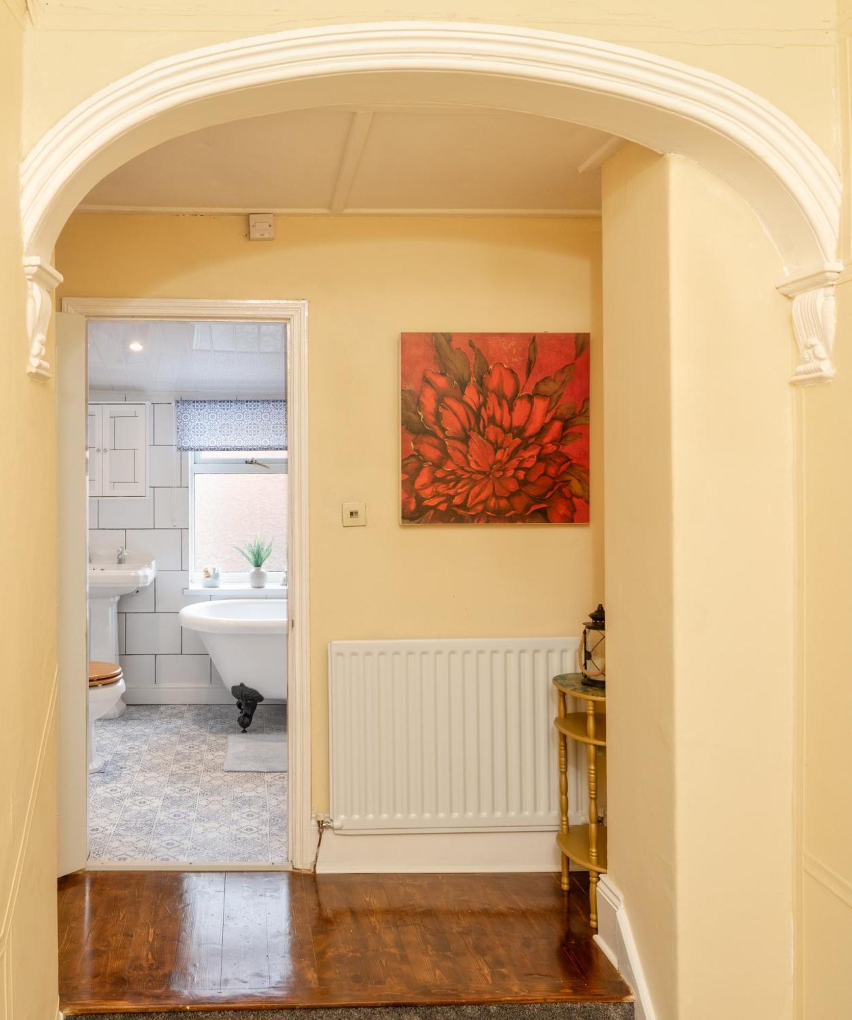 Characterful Terrace Retreat In County Durham - Sleeps 6 Apartment Stanley (Durham)